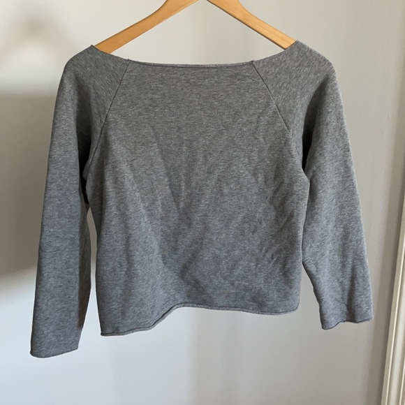 Aritzia TNA Cropped Sweater - Picture 4 of 6
